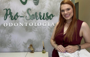 Leia mais sobre o artigo Do sonho à realização: a jornada da doutora Estela, formada em Odontologia pelo ICESP